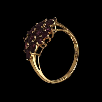 14k Yellow Gold Woman Ring...